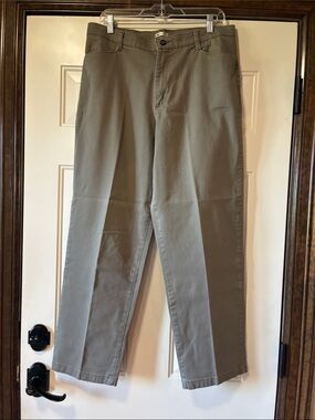 Size 16 Lee “At the Waist” Straight Chinos in Putty